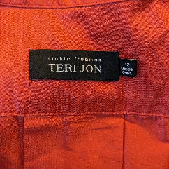 Teri Jon Silk Shirtdress in Coral Red with Onyx Buttons - Picture 10 of 11